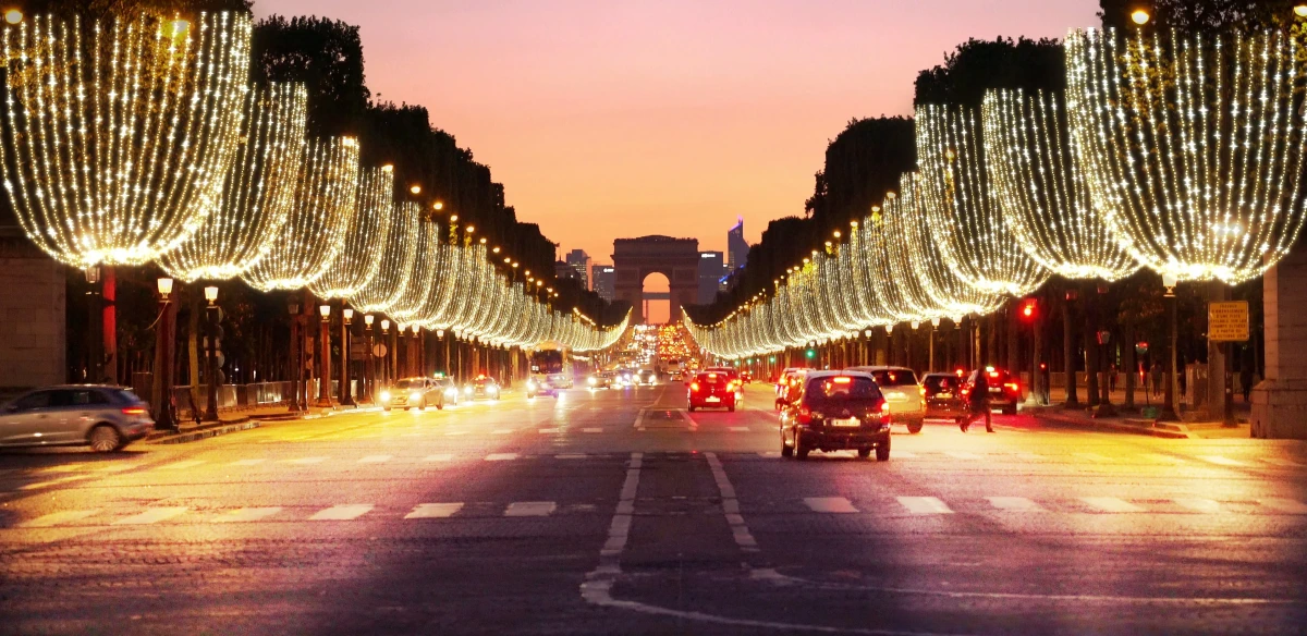 Champs-Élysées holiday lights