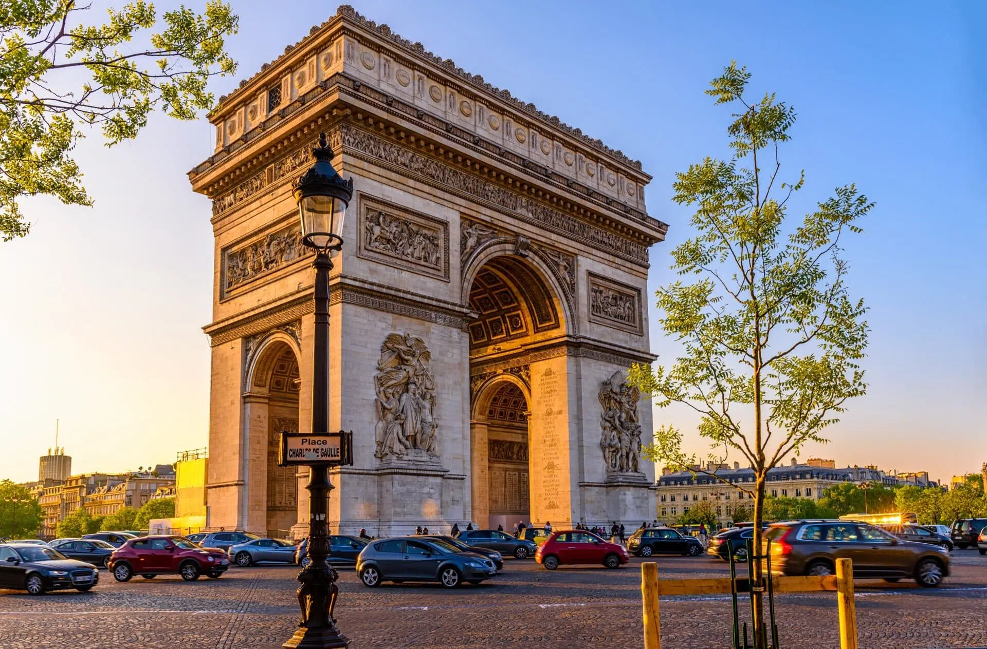 Paris Attractions - Arc de Triomphe