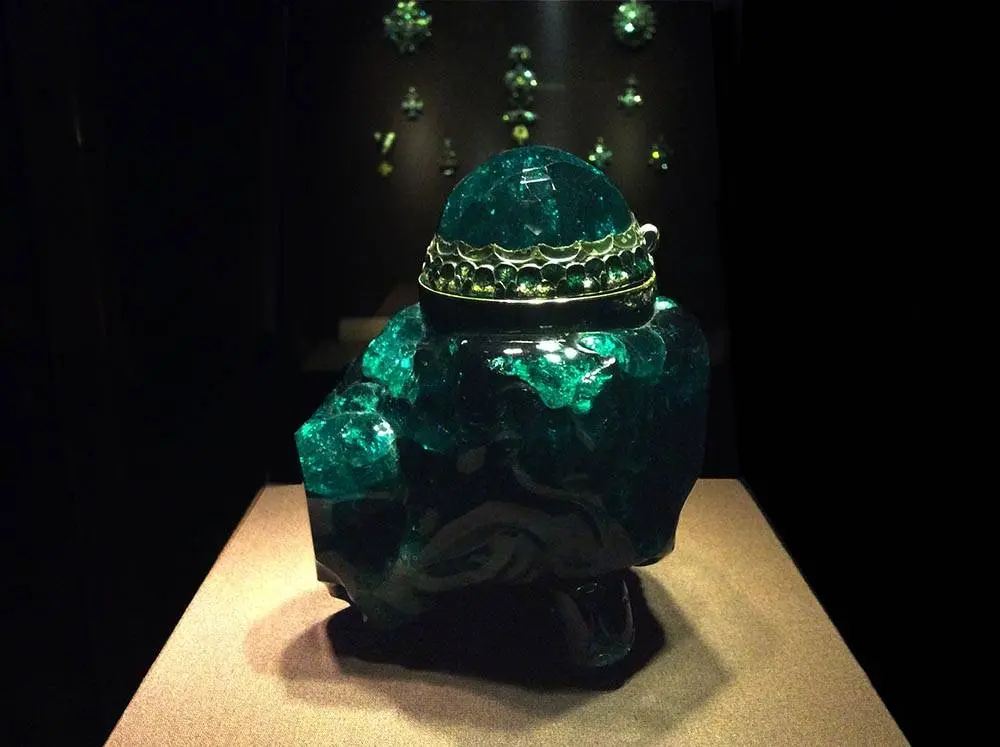 A vessel of giant emerald in the Imperial Treasury