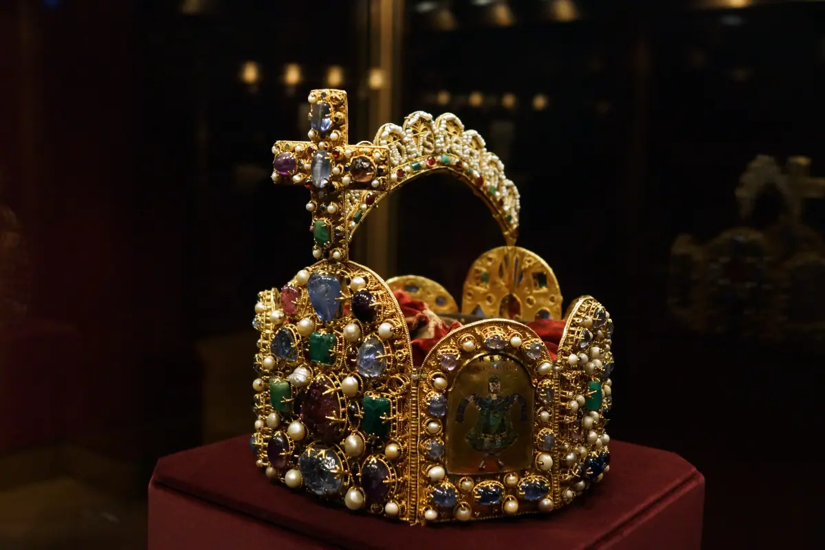 The Holy Roman Empire Crown in the Imperial Treasury